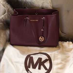 Michael Kors Jet Set Tote
